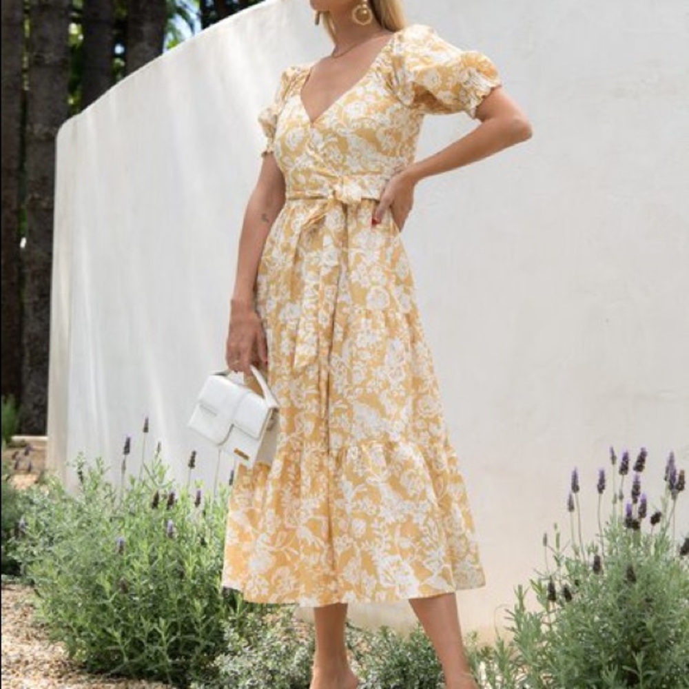 Kivari Lila Linen floral dress